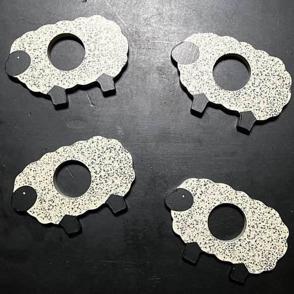 Avon Sheep Napkin Rings set of 4 - Picture 1 of 3